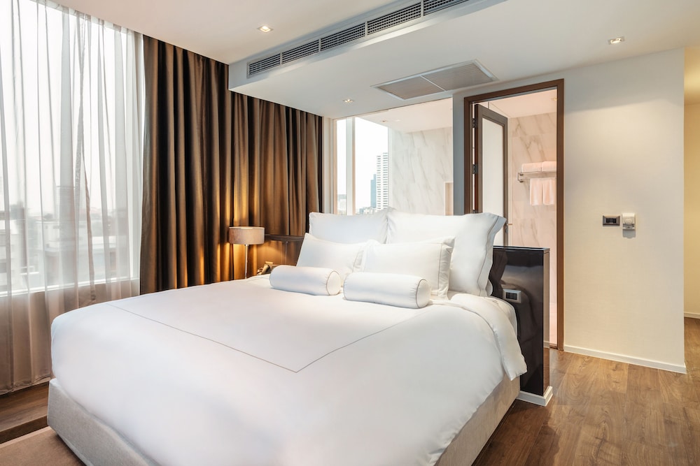 MUU Bangkok, Small Luxury Hotels of the World