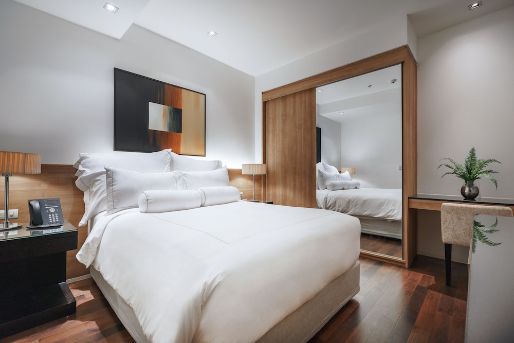 MUU Bangkok, Small Luxury Hotels of the World