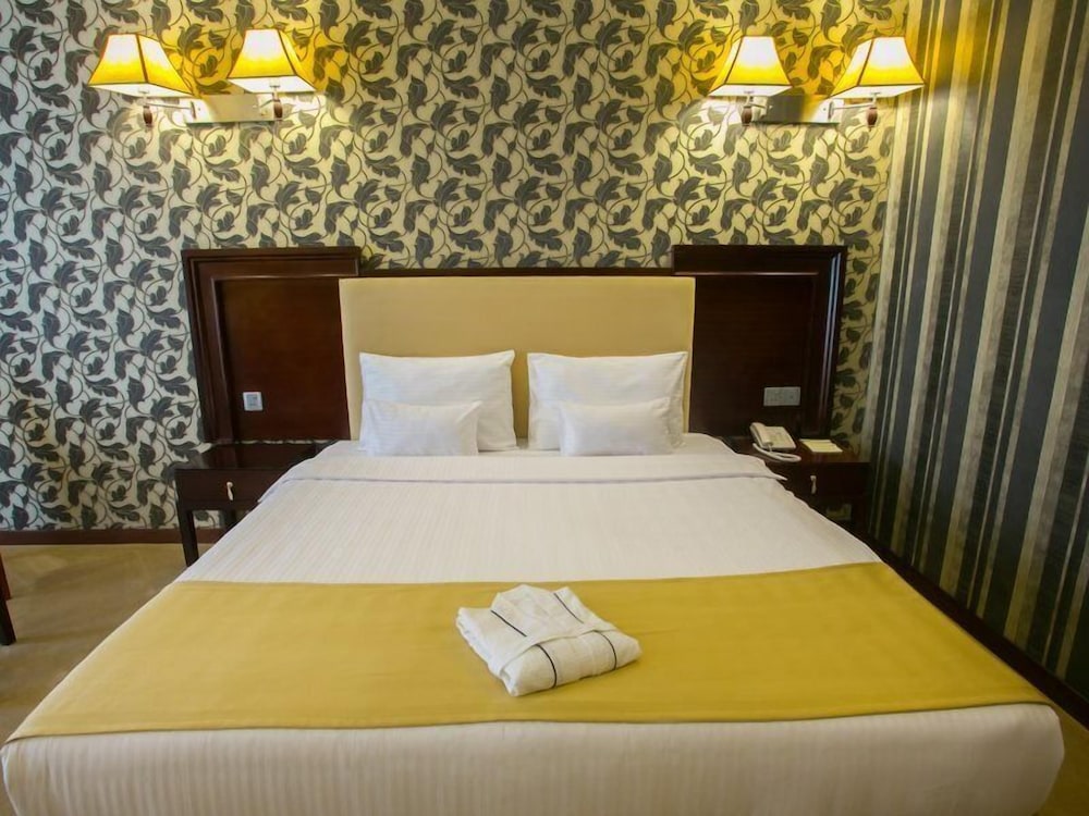 Emerald Hotel