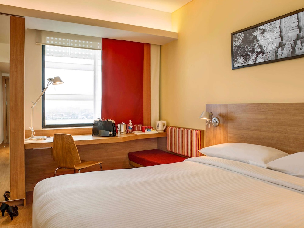 ibis Hyderabad Hitech City Hotel