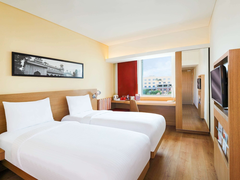 ibis Hyderabad Hitech City Hotel