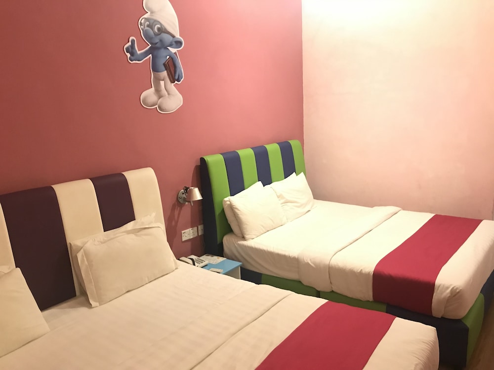 Smurf Inn Homestay