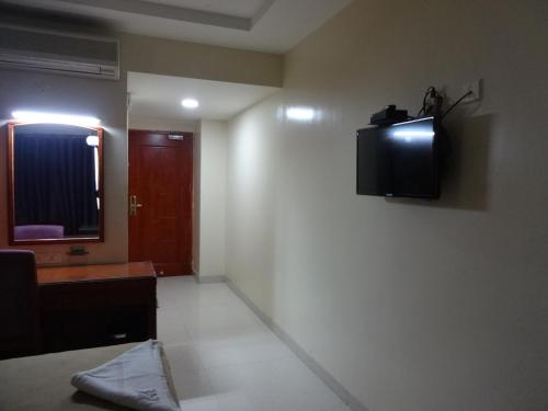 Hotel Shrivalli Residency