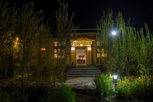 Chalet Seabuckthorn Hunder Nubra