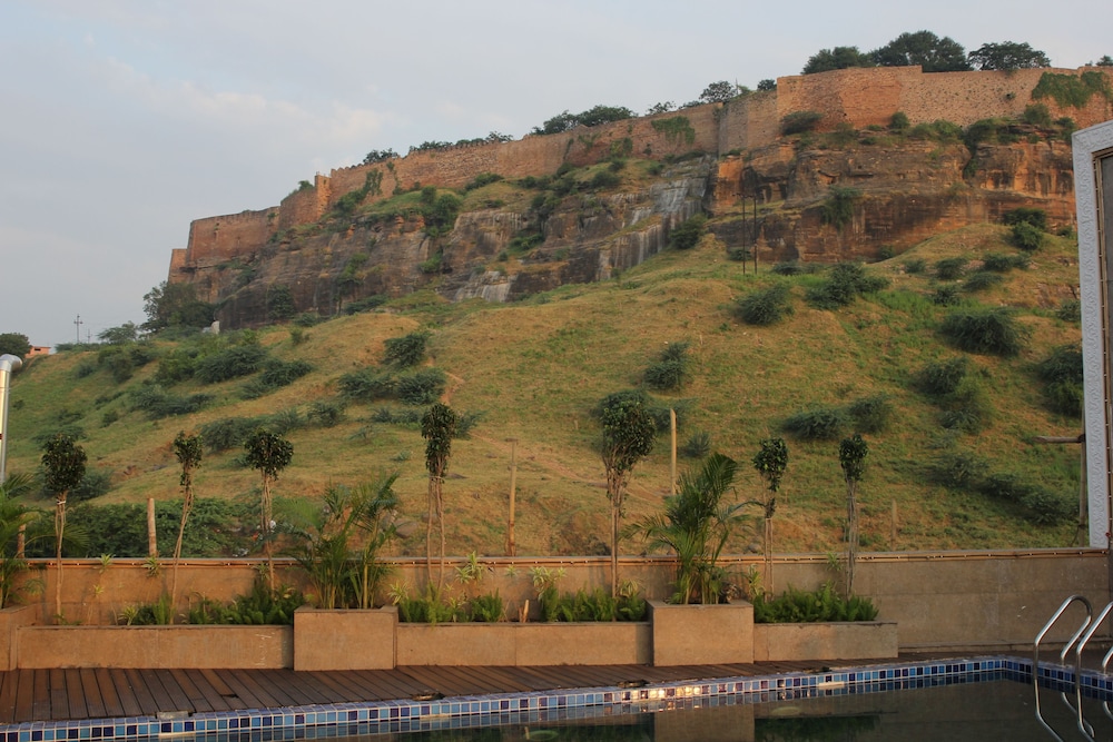 Clarks Inn Suites Gwalior