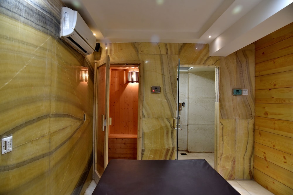 Clarks Inn Suites Gwalior