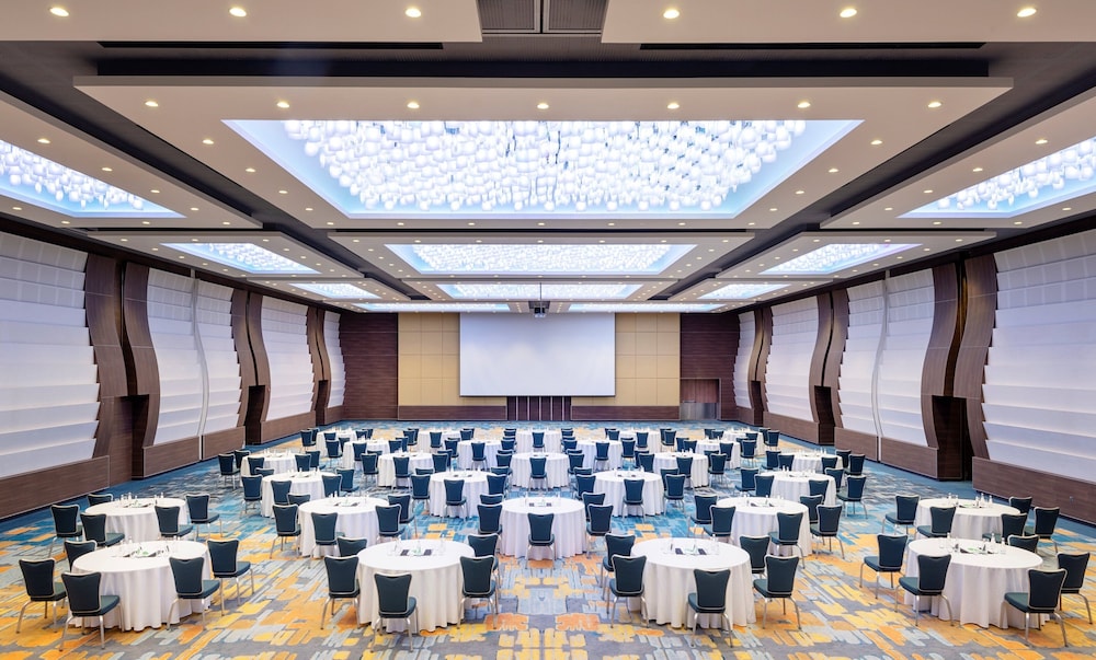 Holiday Inn Doha - The Business Park by IHG