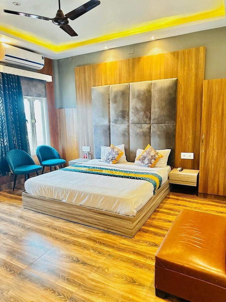 Hotel Royal Palm Inn
