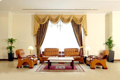 OYO Capital O 167 Moon Valley Hotel Apartment