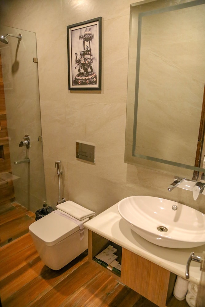 Four Leaf Hotel Sapphire Blue, Varanasi