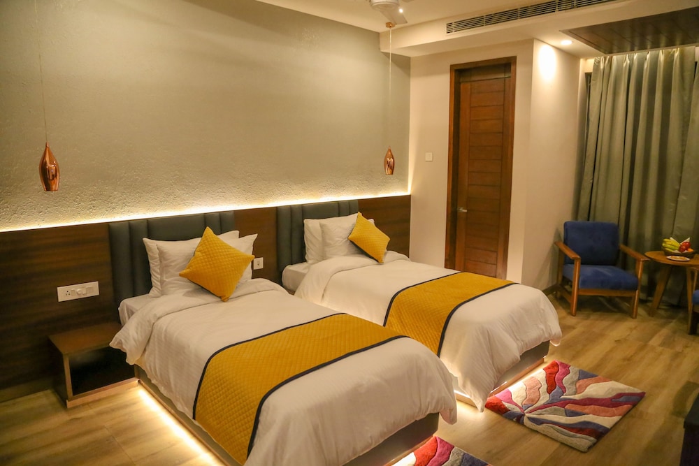 Four Leaf Hotel Sapphire Blue, Varanasi