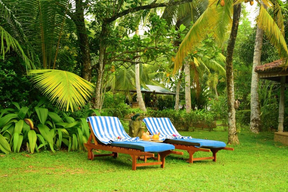  River View Villas