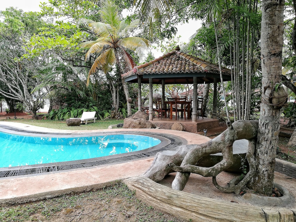  River View Villas