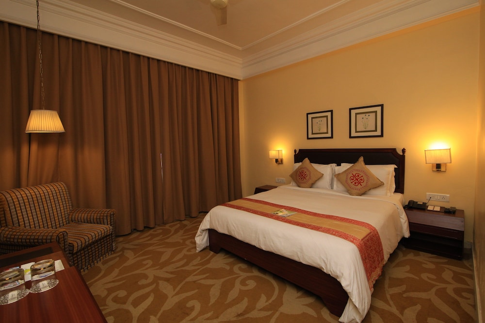 Hotel Dynasty