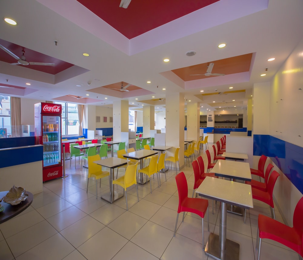 Hotel Ganpat Grand, Palani