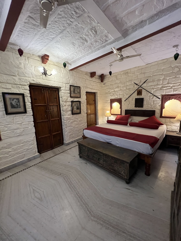 Juna Mahal Boutique Home Stay