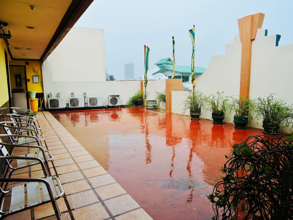 Tinhat Boutique Hotel and Restaurant