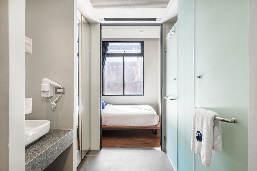 Kokotel Bangkok Surawong