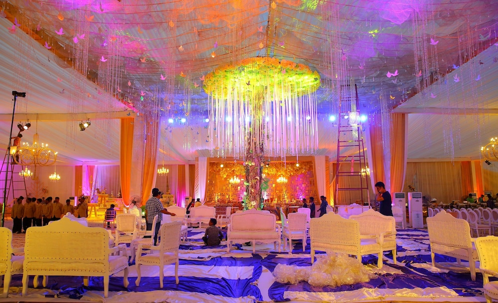 Hotel Ananya Regency - Gateway to Corbett