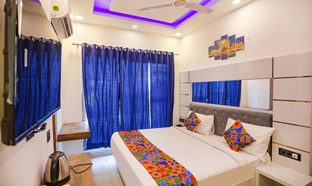 FabHotel F9 Noida Sector 27
