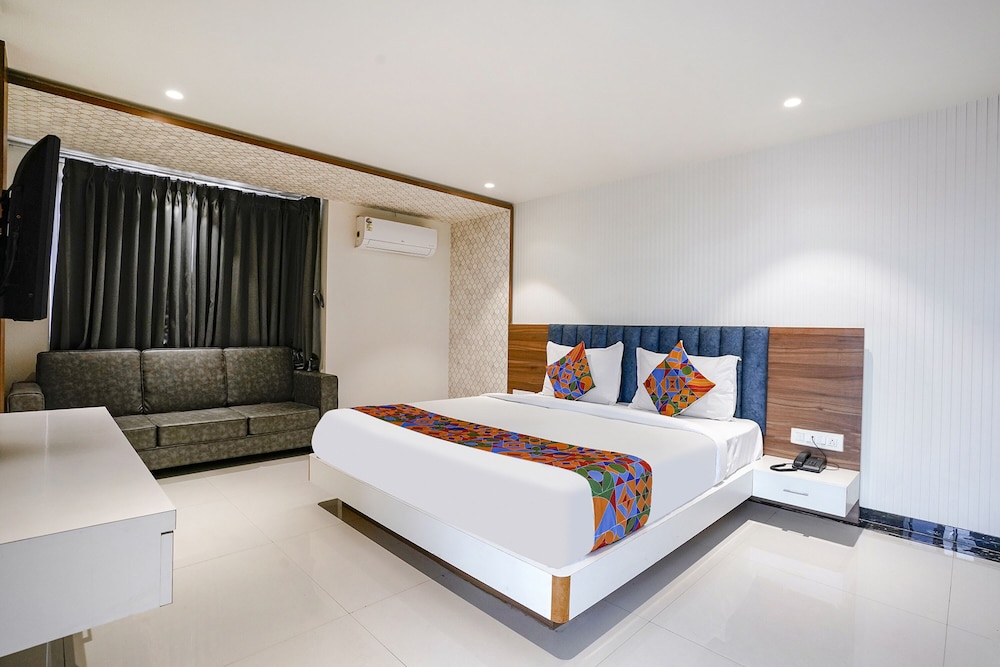 FabHotel The Nashik Inn