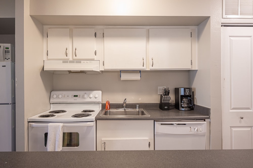 Stay Together Suites 1Bd1Ba w BonusRM
