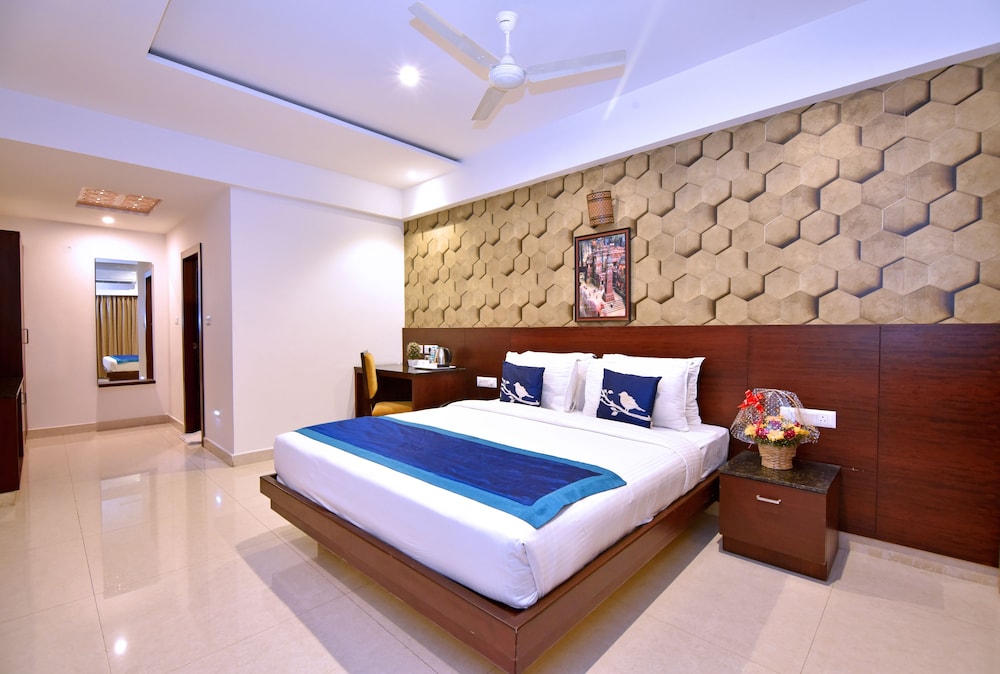 I V Sanctum Hotel
