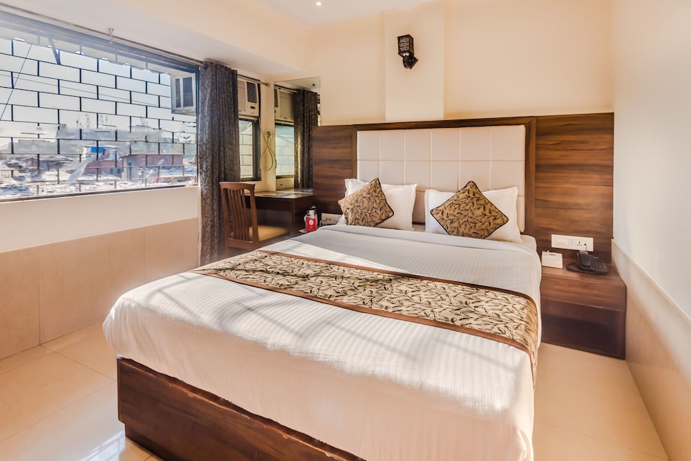 Oyo 8363 Hotel Royal Inn