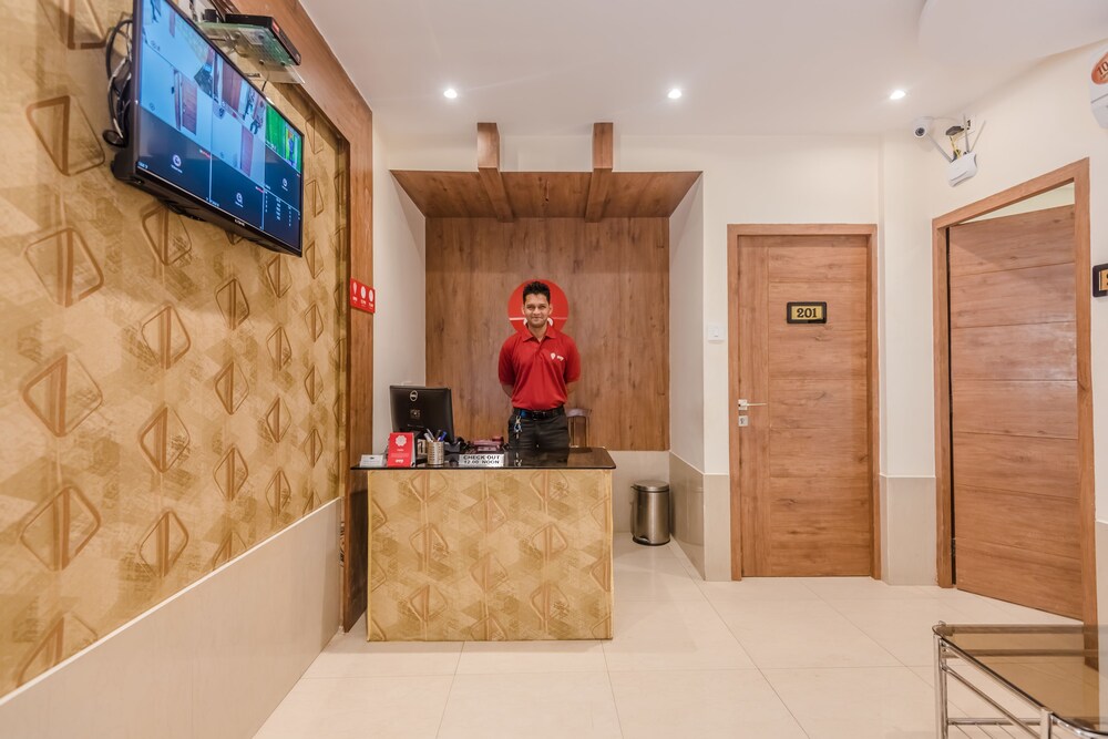 Oyo 8363 Hotel Royal Inn