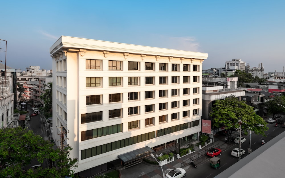The Avenue Regent