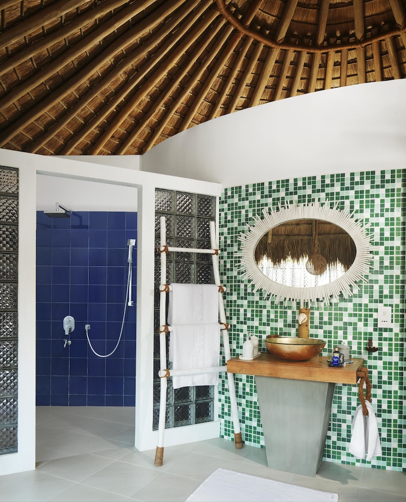 Jetwing Surf & Safari, A Luxury Reserve