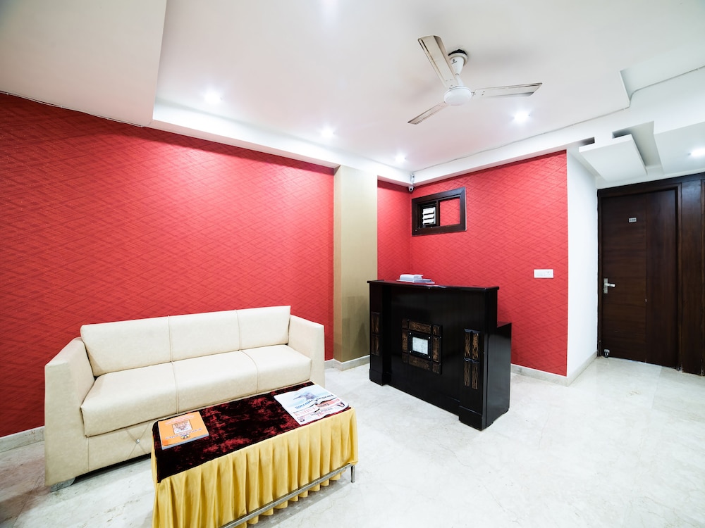 OYO 22527 Supreme Residency