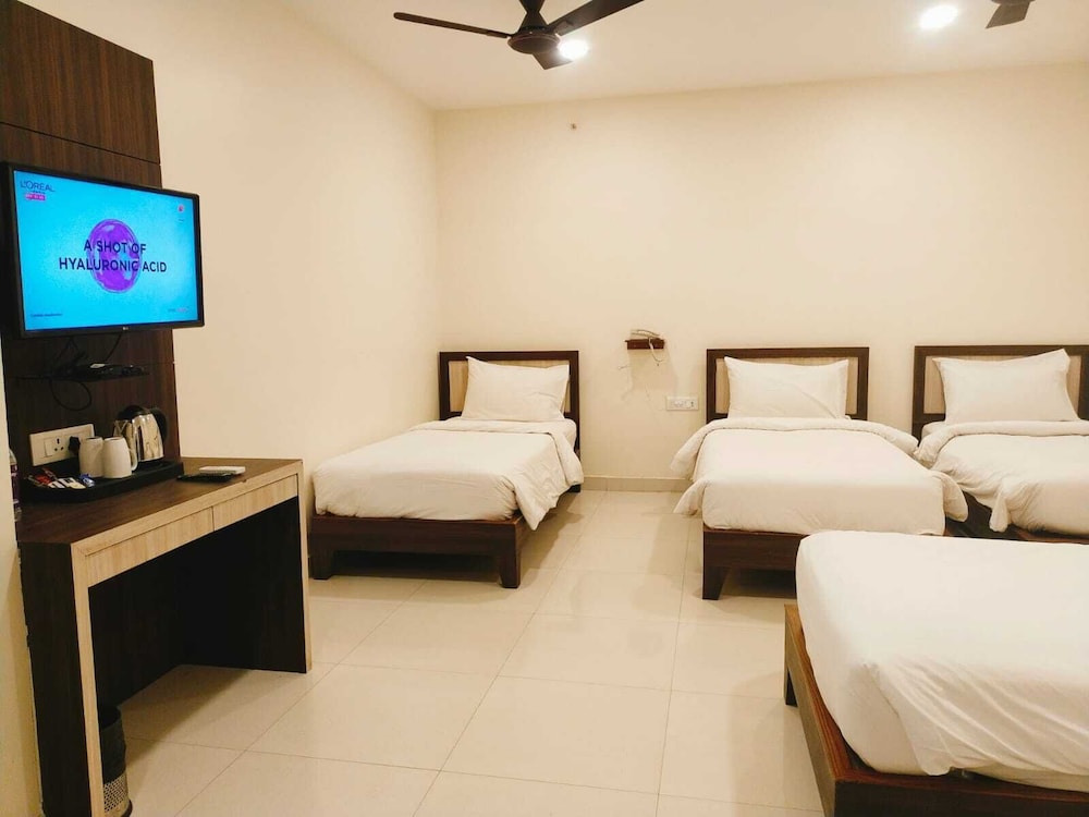 Sambhabana Hotel & Suites
