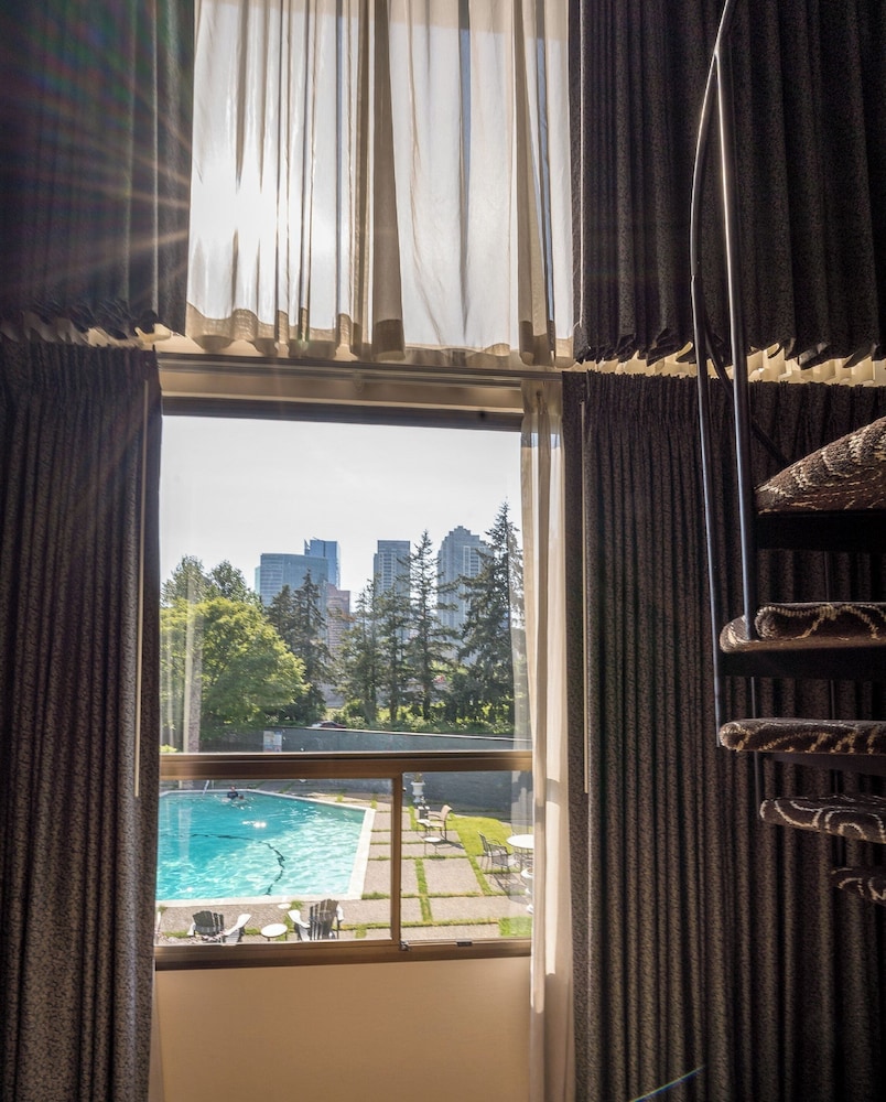 Hotel 116, A Coast Hotel Bellevue