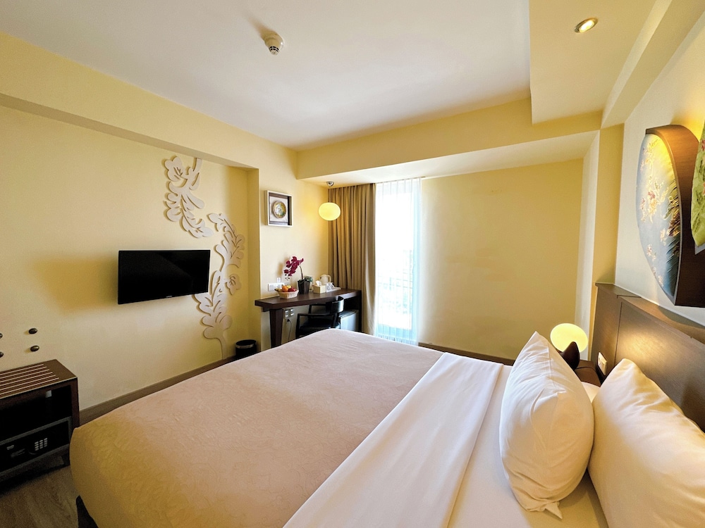 The Atanaya Hotel