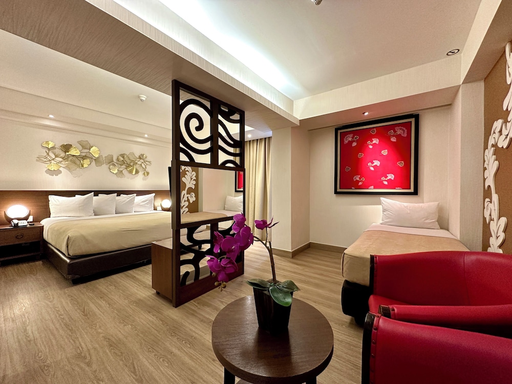 The Atanaya Hotel
