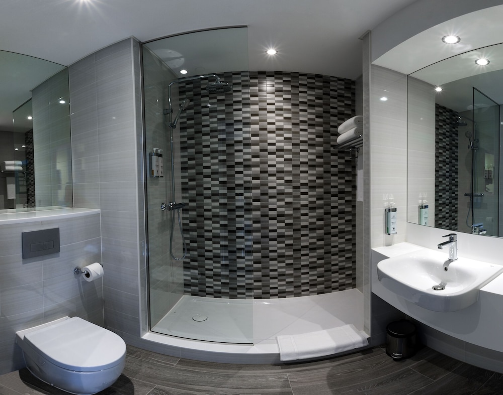 Premier Inn Dubai Barsha Heights