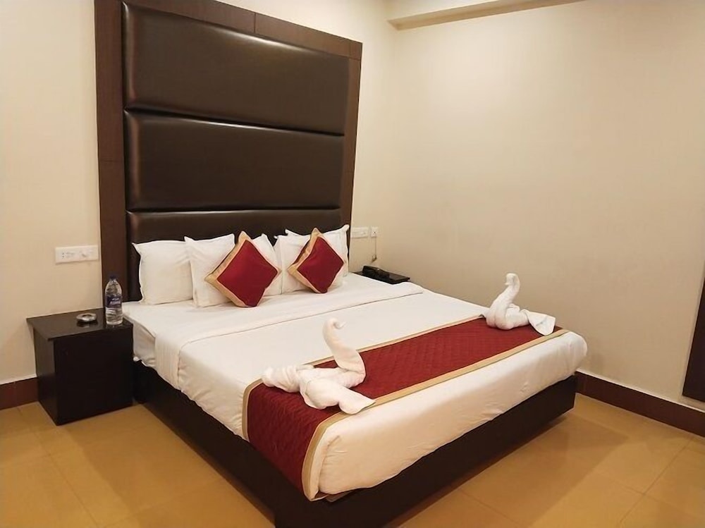 Hotel Pioneer Paradise