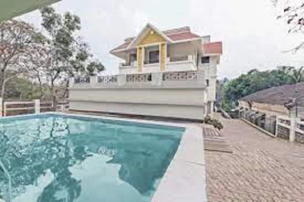 Oyo 10496 Home Exotic 2 Bhk Siolim