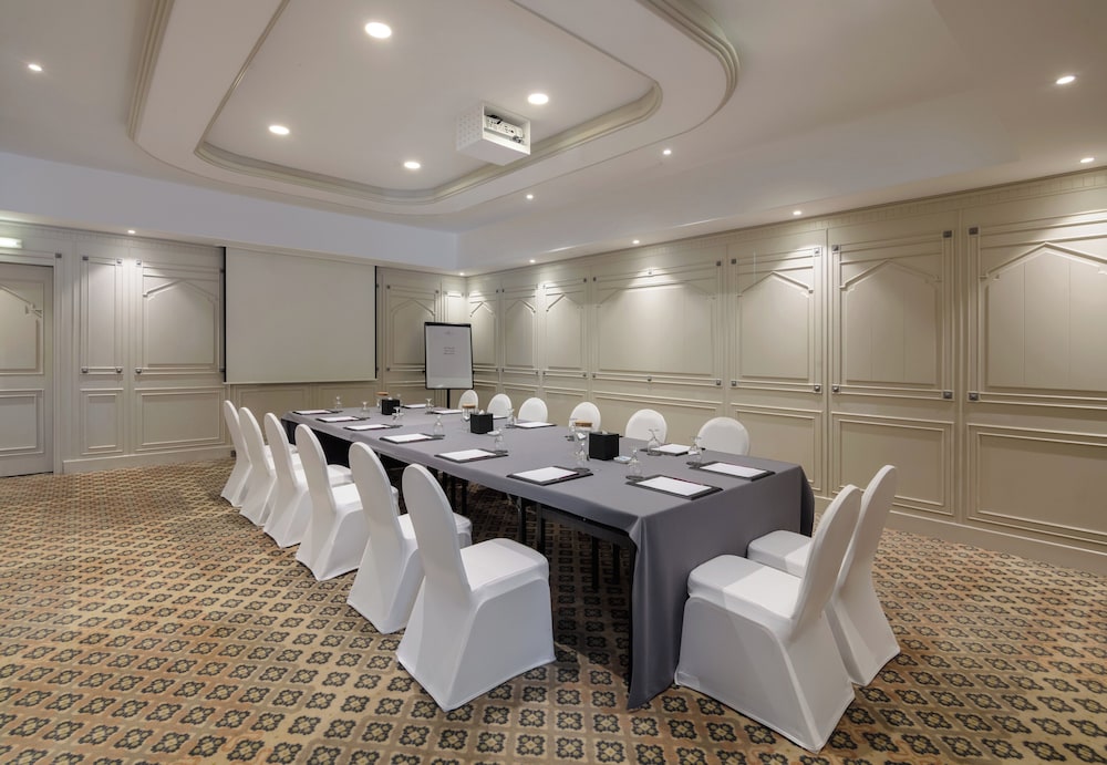 Crowne Plaza Muscat by IHG