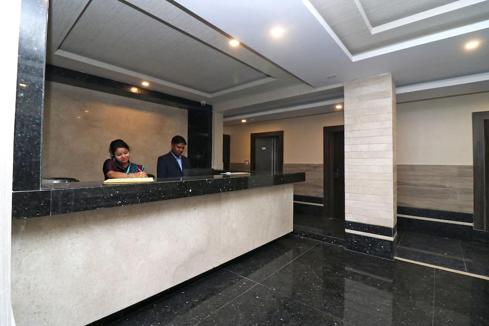 Capital O 27765 Hotel Vip Square