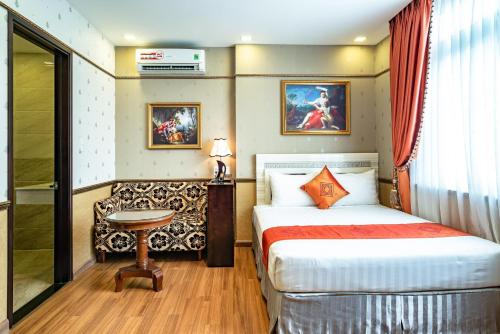 Collection O Emerald Luxury Apartment - Near SECC