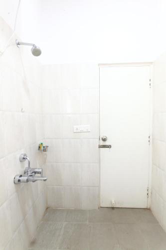 FabHotel Avenue Inn