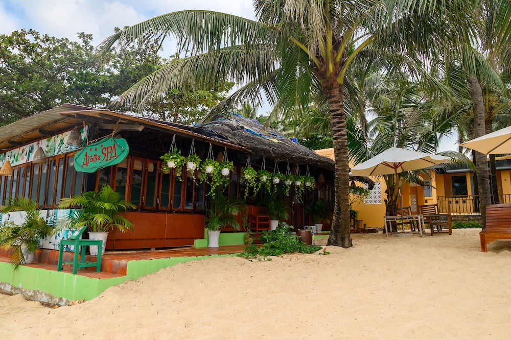 Vida Loca Resort & Sunset Beach