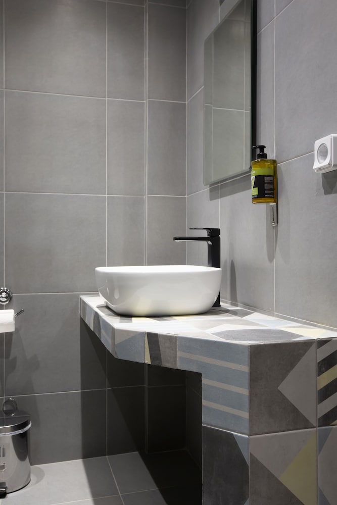 Supreme Luxury Suites by Athens Stay