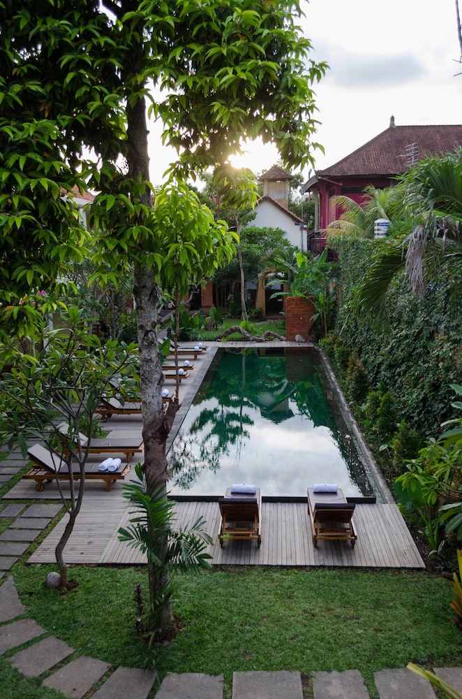 Sapodilla Ubud Hotel