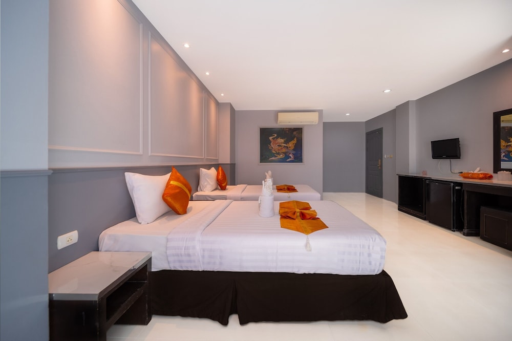 FunDee Boutique Hotel