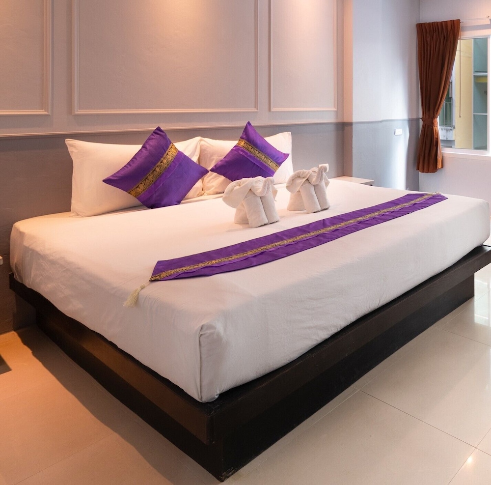 FunDee Boutique Hotel