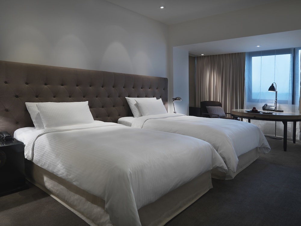 Shangri-La Yiwu