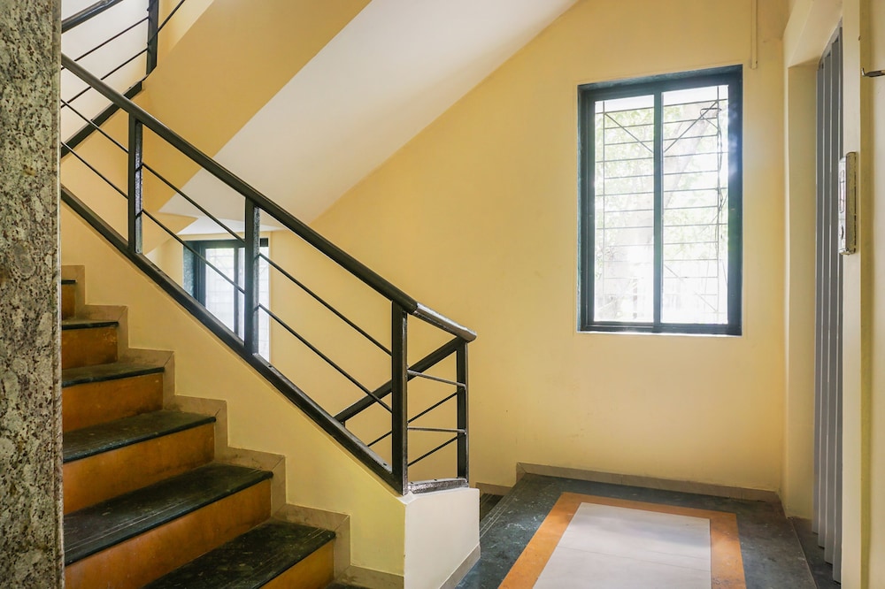  FabHotel Kohinoor Residency I